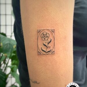 minimal-tattoo-prague7